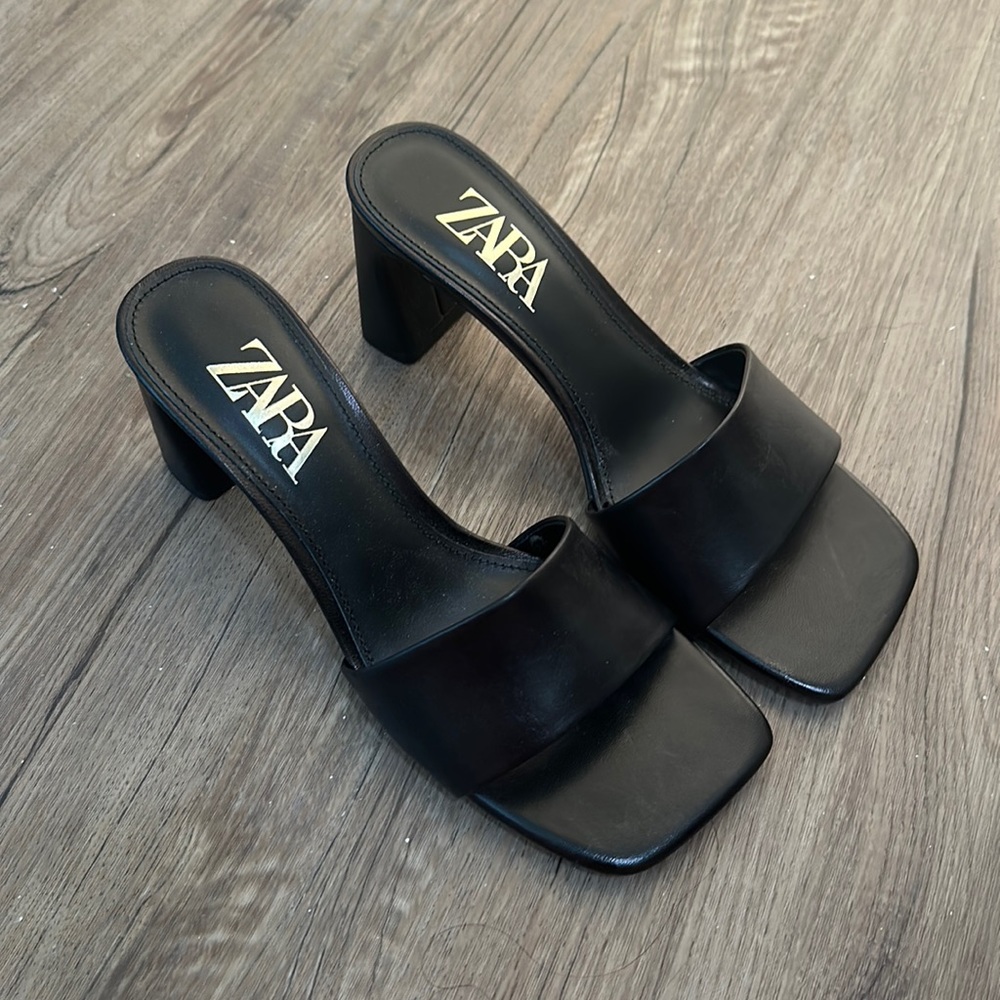 Black Heeled Sandal